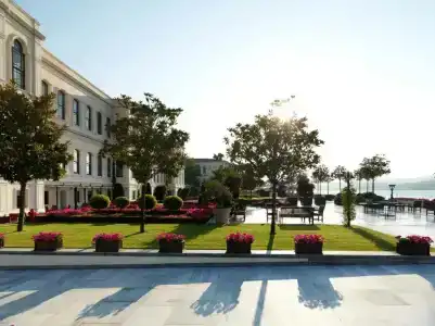 Four Seasons Istanbul at the Bosphorus - 26