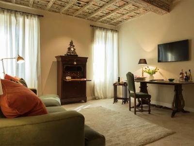 Palazzo Caruso - 33