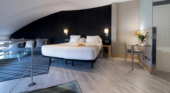 Plaza - 119