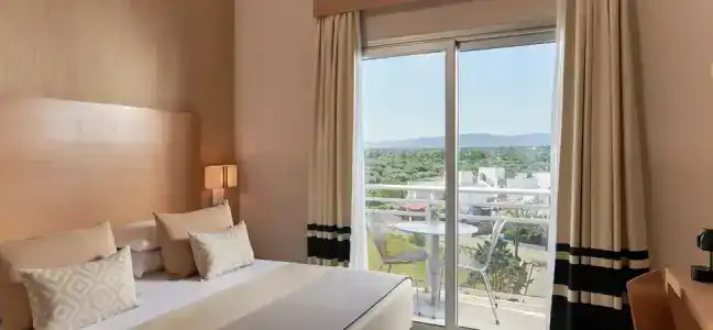 GranSerena - 44