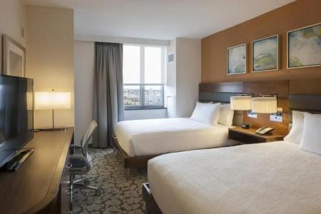 Hilton Garden Inn Long Island City - 52