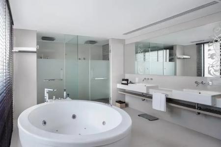 Four Points by Sheraton Bangkok, Sukhumvit 15 - SHA Certified - 71