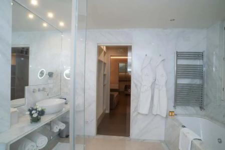 Ponte Vecchio Suites & Spa - 52
