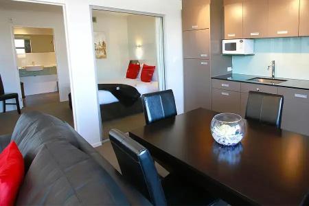 Swiss-Belsuites Pounamu - 54