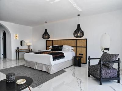 Kouros & Suites - 68