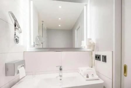 Ramada by Wyndham Flensburg - 35