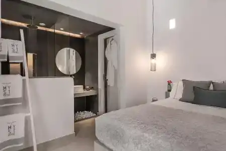 Myst Boutique - 37