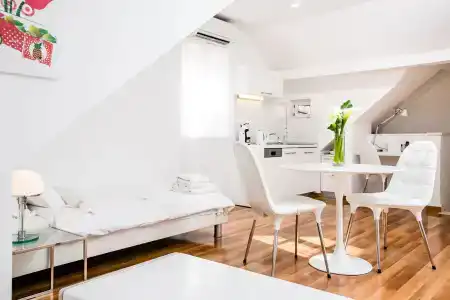 Divota Apartment - 143