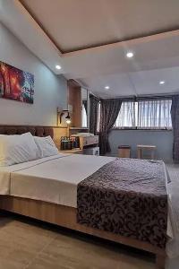 Beyond Otel - 12