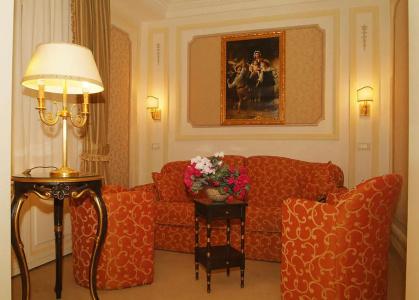 Champagne Palace - 31