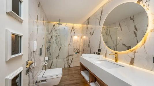 Elite Luxury Suite & Spa - 36