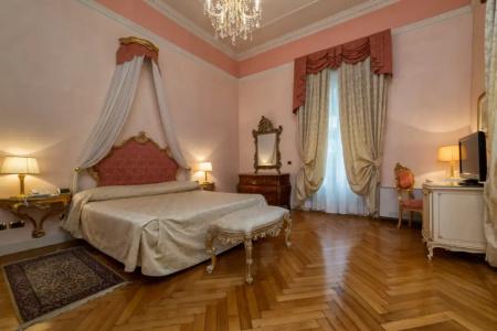 Grand & La Pace Spa - 79