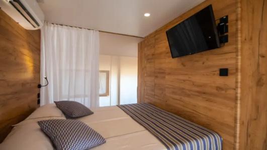 Arena One 99 Glamping - 41
