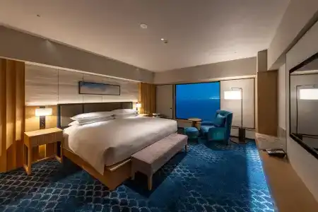 Hilton Tokyo Bay - 11