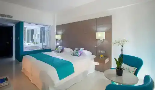 King Evelthon Beach & Resort - 36