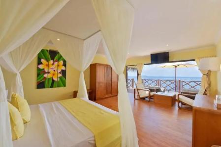 Angaga Island and Spa - 27
