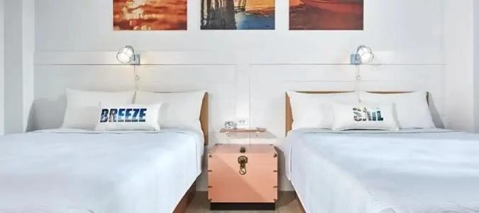 Universal’s Endless Summer Resort – Dockside Inn and Suites - 26