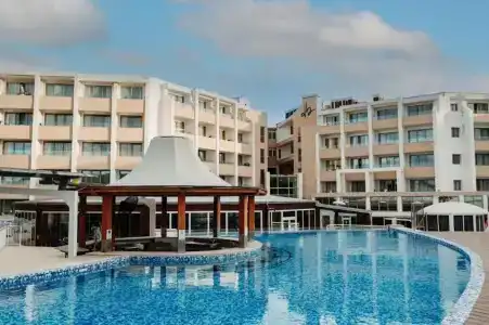 db Seabank Resort + Spa All Inclusive - 22