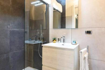 b&b Too Cute 2b Str8 - 112