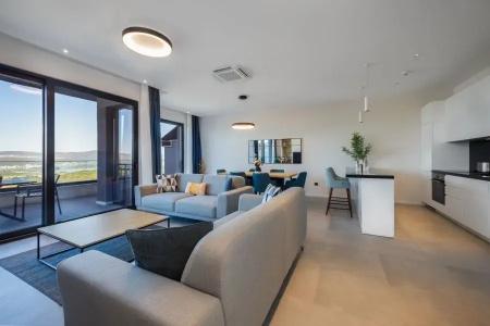 Royal Blue & Residences - 60