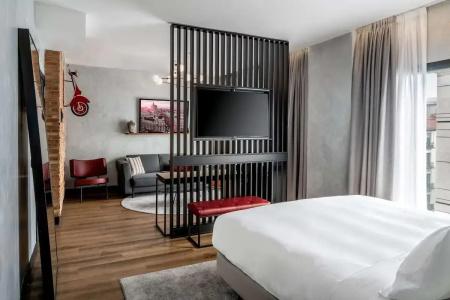 Paseo del Arte, a member of Radisson Individuals - 54