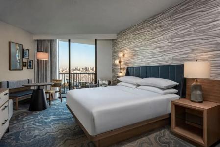 Sheraton San Diego & Marina - 39
