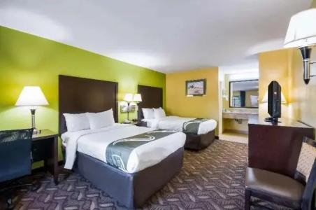 Quality Inn-Central Park Area - 63