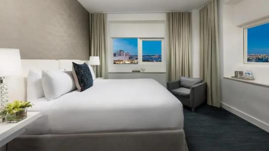 Yve Miami - 21