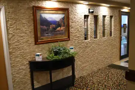 Comfort Inn & Suites - 1