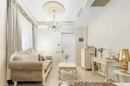 Elegance East - 43