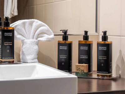 DoubleTree by Hilton Bucharest Unirii Square - 42