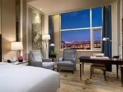 Sofitel Shanghai Hongqiao - 10