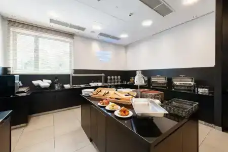 Holiday Inn Express Warsaw Airport, An Ihg - 15