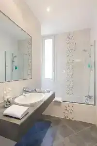 Best Western Plus Hôtel Massena Nice - 61