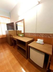 Suriwong Chumphon - 28