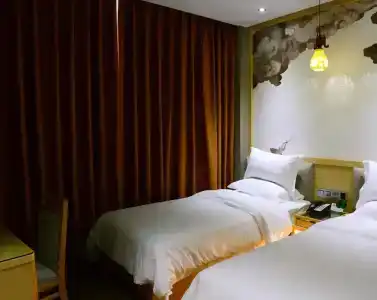 Xinghe Business(Railway Station & YuexiuPark Branch) - 3