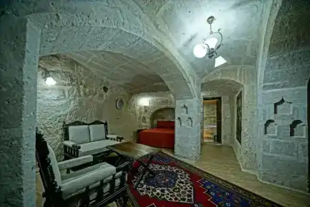 Holiday Cave - 101