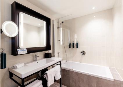 Crowne Plaza Euralille, An Ihg - 11