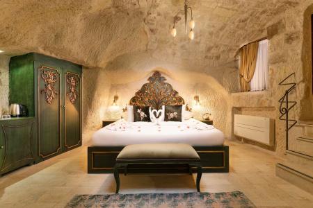 Elysion Cave Suites - 65