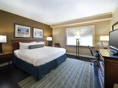 The Whitehall Houston - 24