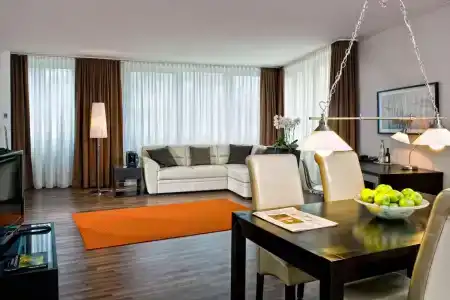 Wyndham Hannover Atrium - 29