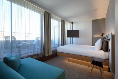 Moxy Lisbon City - 57