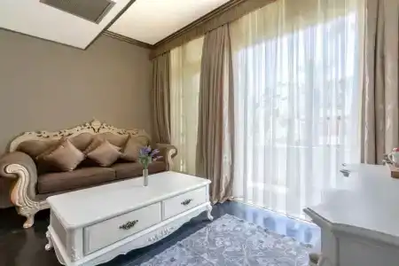 Elegance East - 66