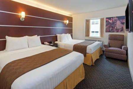 Days Inn & Suites by Wyndham - 13