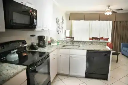 Parc Corniche Condominium Suites - 88