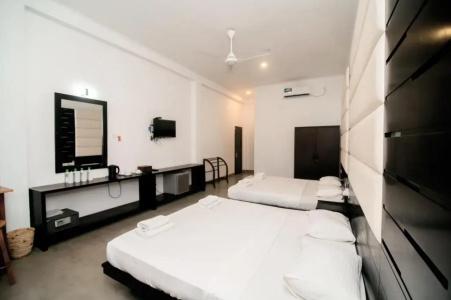 Lagoon Paradise Beach Resort - 3