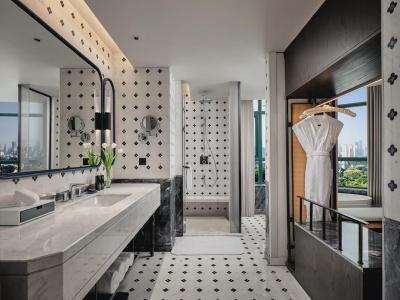 The Venice Raytour Shenzhen (close to HappyValley and Window of the world, has 1500m² outdoor pool) - 83