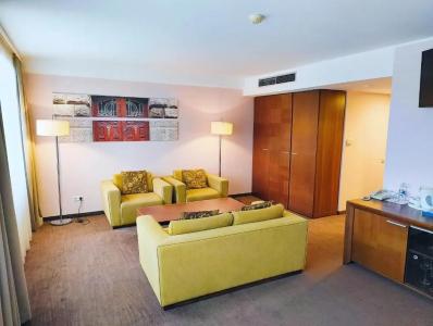 Mercure - 23