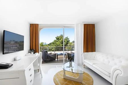 Portals Hills Boutique - 70