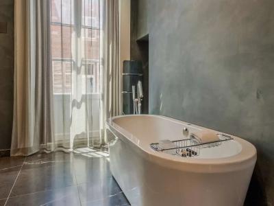 La Cour des Consuls and Spa Toulouse - MGallery - 58